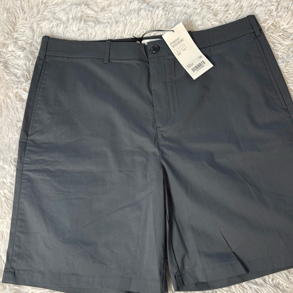 Hill City Everyday Tech Shorts 38 NWT